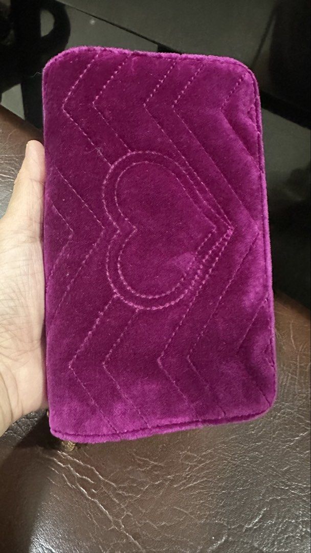Authentic Gucci Mini Velvet Sling (Category: Luxury Bags & Wallets) located in Las Pinas. Submitted by marshmallowmax (Listing ID 1454807145, Image 3). Description: Guaranteed Authentic! Slightly used, no flaws. With dustbag.