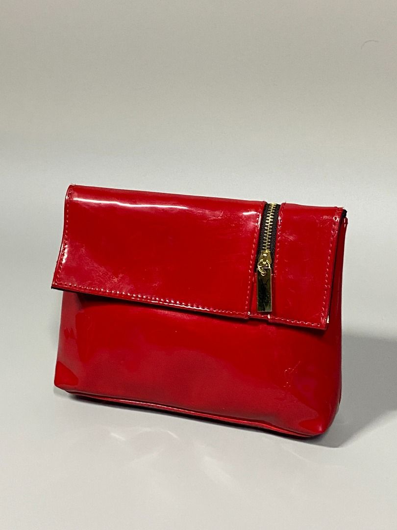 ‘AUTHENTIC YVE SAINT LAURENT MAKE UP POUCH’ (Category: Luxury Bags & Wallets) located in San Jose. Submitted by retro.co (Listing ID 1454881330, Image 2). Description: ‘AUTHENTIC YVE SAINT LAURENT MAKE UP POUCH’ •Excellent Condition •Flaws: MAGNET SNAP •LEATHER MATERIAL •MAGNET LOCK •ZIPPER COMPARTMENT ON FRONT •NO MAJOR FLAWS •YSL STAMP READ BEFORE PURCHASING -Sure Buyers only. -You are given 1-2 days to settle your payment..