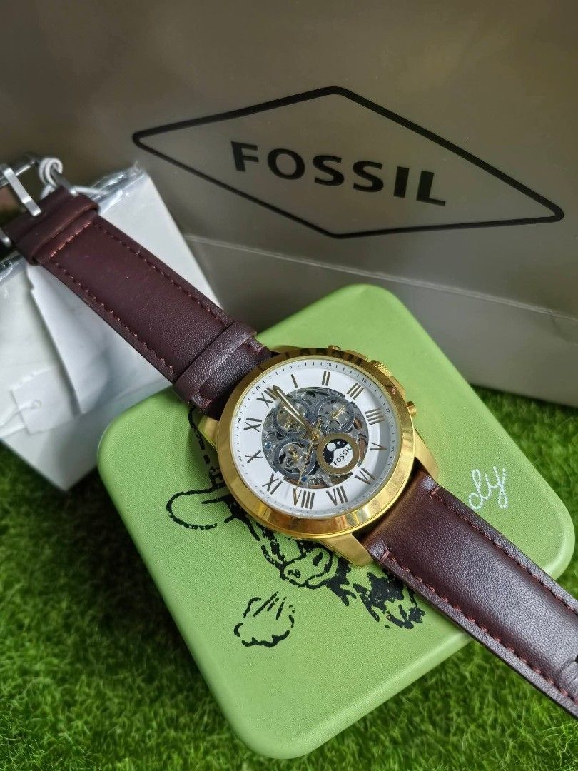 Automatic Working chronos With box and paperbag (Category: Men's Watches) located in Manila. Submitted by chellesshop (Listing ID 1454897471, Image 1). Description: .