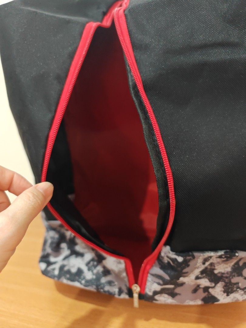 Black backpack (Category: Backpacks) located in Singapore. Submitted by lllsharon (Listing ID 1454834921, Image 3). Description: Brand new General backpack, great for kids outing. Lightweight. The zipper come with word 'Yakult' Size: 40cm(H)x18cm(W)x30cm(L) Very spacious at the front opening. Side zipper opening pocket can put laptop size item. No mailing. Meet up only at 540232. .