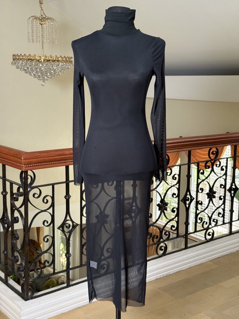 Black Dress With Lace (Category: Dresses) located in Makati City. Submitted by VersatileBabe (Listing ID 1454943235, Image 2). Description: .