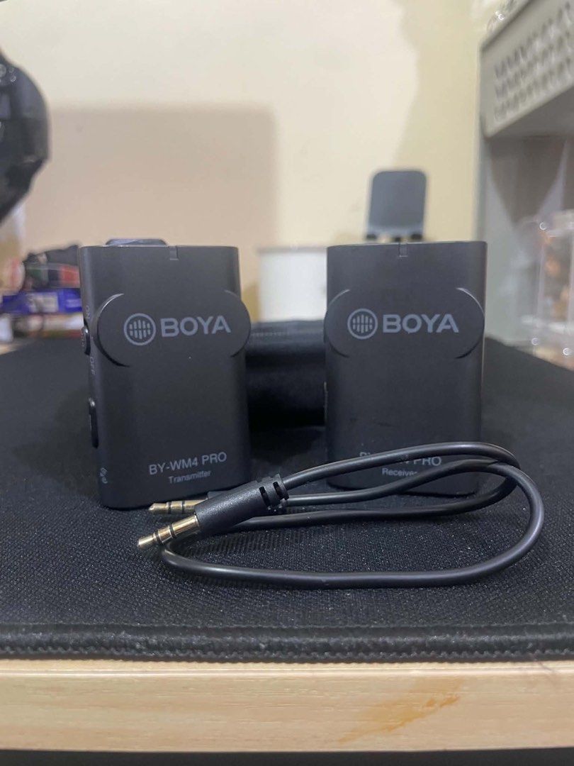 Boya BY-WM4 Pro K1 Wireless Lavalier Microphone System (Complete Kit) (Category: Microphones) located in Mandaluyong City. Submitted by ashiyo (Listing ID 1454799100, Image 3). Description: Selling my Boya BY-WM4 Pro K1 Wireless Microphone System. This is the perfect, budget-friendly wireless setup for content creators, vloggers, and TikTokers who want crystal-clear audio without messy cables. Very easy to use—just plug and play! ✨ KEY FEATURES &