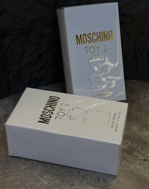 [ORIGINAL] AUTHENTIC MOSCHINO TOY 2 EAU DE PARFUM 100ML LARGE (Category: Fragrance & Deodorants) located in Manila. Submitted by chris.nix (Listing ID 1454923651, Image 1). Description: .