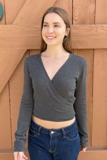 (Category: ) located in . Submitted by clothes_rack (Listing ID 1454923162, Image 1). Description: .