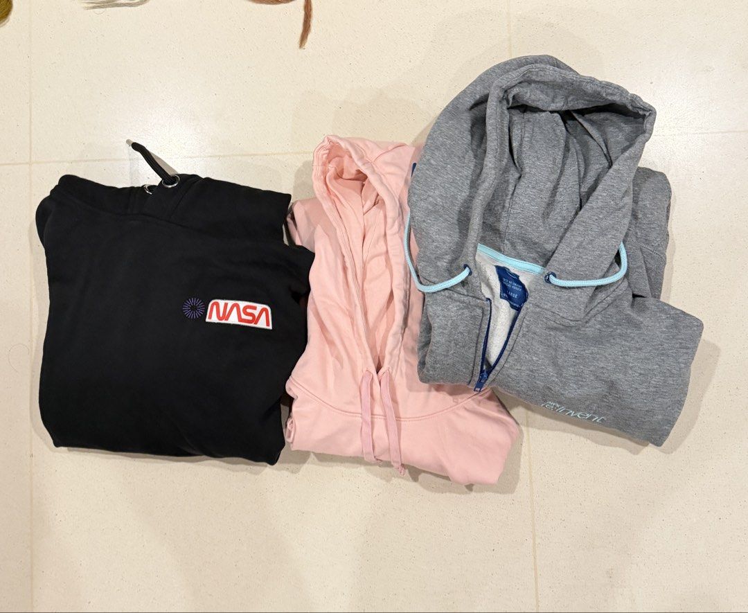 Bundle set -Jackets (Category: Coats, Jackets and Outerwear) located in Singapore. Submitted by mine29 (Listing ID 1454896666, Image 1). Description: Various 2 jackets 1 winter dress skechers .