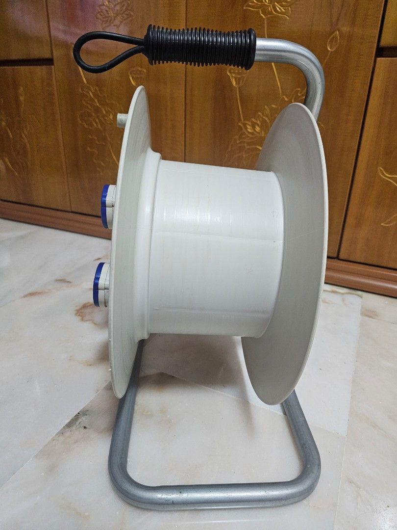 Cable Drum (Category: Cables & Chargers) located in Singapore. Submitted by s.e.s.a.m.e (Listing ID 1454880959, Image 2). Description: Used Cable Drum/Roller without Cable. Condition as seen from photos. Selling at $15 only. Self collection preferred..