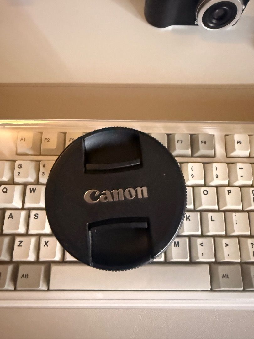 Canon kit lens 18-55mm (Category: Lens & Kits) located in Valenzuela. Submitted by reireigh_86.cloud (Listing ID 1454775349, Image 2). Description: Canon kit lens 18-55mm Preowned Used.