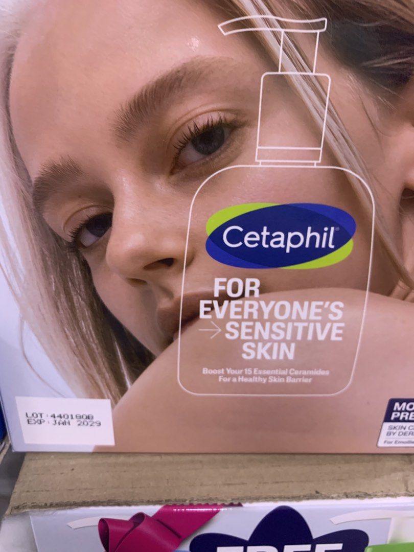 cetaphil gentle cleanser and lotion set (Category: Face Care) located in Mandaluyong City. Submitted by gemda (Listing ID 1454935818, Image 3). Description: original brandnew 591 ml each.