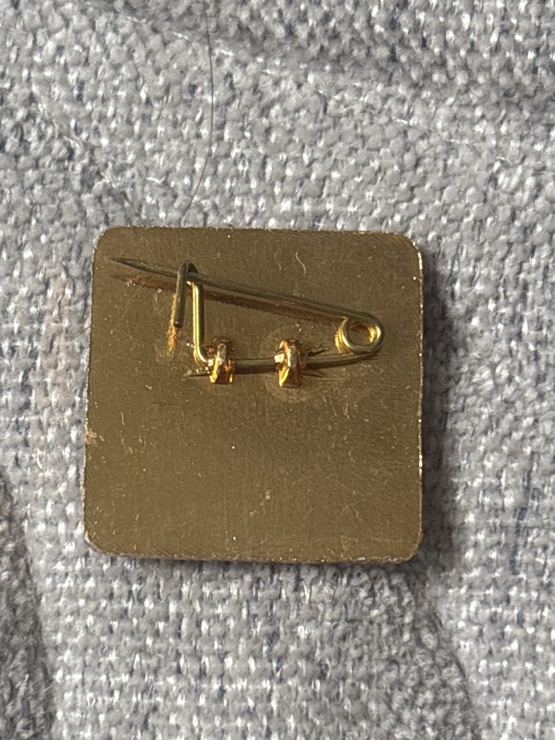 Chairman Mao Memorial Hall pin (Category: Brooches) located in Calamba. Submitted by cur8d (Listing ID 1454817998, Image 3). Description: .