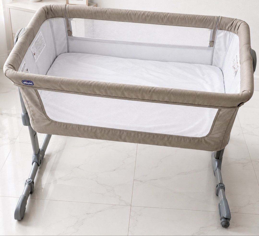 Chicco Next2Me Air Bedside Crib (Category: Cots & Cribs) located in Manila. Submitted by lunalovegoodies (Listing ID 1454811631, Image 1). Description: - Chicco Next2Me Air bedside crib - 2 mesh windows for excellent air circulation - Mattress designed for enhanced airflow - Adjustable height levels to match your bed - Foldable feet for convenient storage - Built-in wheels for easy mobility.