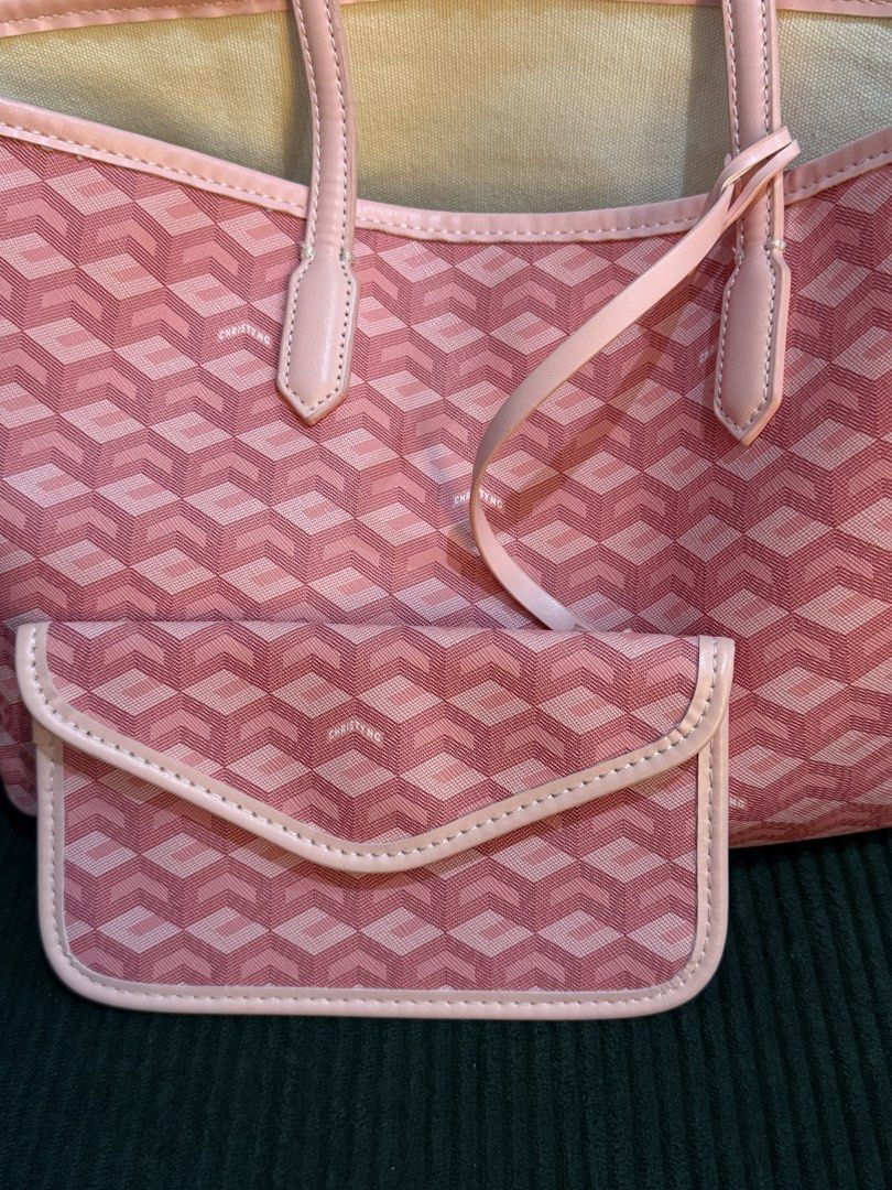 Christy Ng Russo Medium Tote in Pink (Category: Tote Bags) located in Calamba. Submitted by kysells_ (Listing ID 1454821389, Image 2). Description: - RFS : Was a gift, don’t like pink that much.
