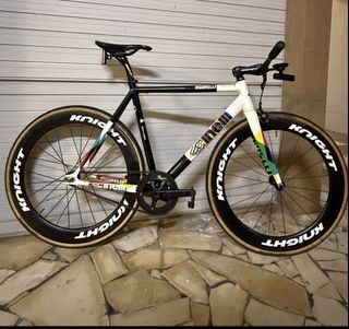 (Category: ) located in . Submitted by fizik_45 (Listing ID 1454777393, Image 1). Description: .