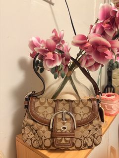 (Category: ) located in . Submitted by chic_coach (Listing ID 1454879620, Image 1). Description: .