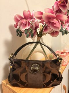 (Category: ) located in . Submitted by chic_coach (Listing ID 1454878787, Image 1). Description: .
