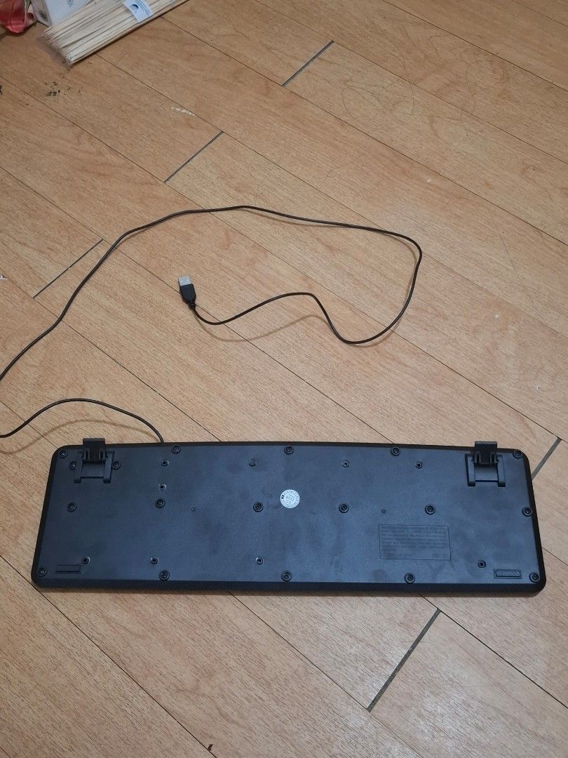 Computer keyboard and mouse (Category: Computer Keyboard) located in San Jose del Monte. Submitted by randomstuffs1 (Listing ID 1454908252, Image 2). Description: PAYMENT FIRST computer keyboard - 500 computer mouse- 200 for both - 700 rfs: not being used no returns/refunds LBC: buyer shoulders sf Lalamove : buyer books shipping Payment: Gcash and Maya 📍san jose del monte, bulacan Delivery LBC (buyer shoulders sf) Lalamove (buyer books shipping)