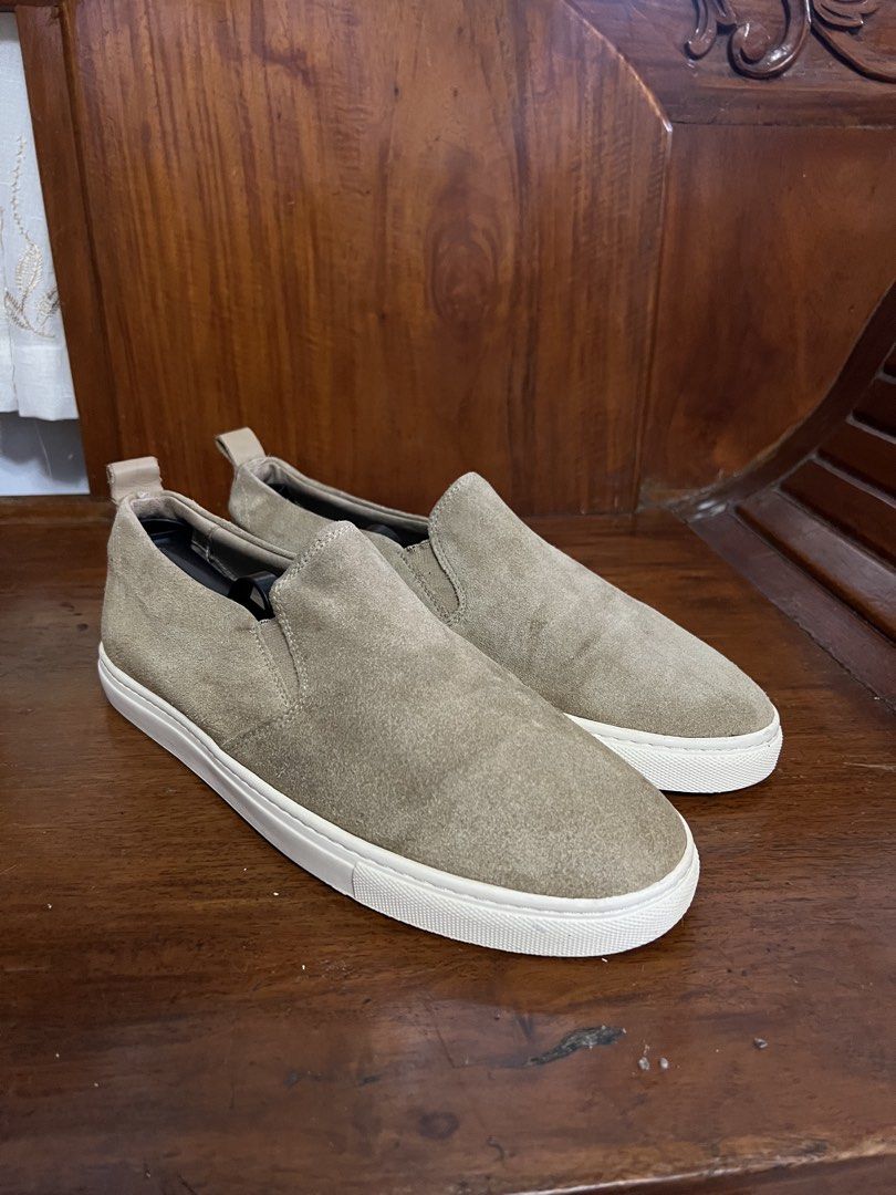 COS Minimalist Split-Suede Leather Slip-On Sneakers Men (Category: Sneakers) located in San Jacinto. Submitted by rex_finds (Listing ID 1454813871, Image 2). Description: COS Minimalist Split-Suede Leather Slip-On Sneakers Size: 42 fits 43 Best fit is 42 to 43/ 9 to 9.5 Color: Beige or Khaki 100% Genuine Split Suede Leather Leather insoles Made in Portugal Excellent condition Issue: Light Heel drags Price is negotiable Feel free to give a reasona