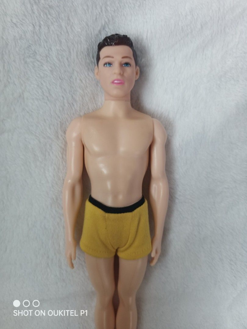 Cristiano Ronaldo Doll (Category: Figurines & Statues) located in Abucay. Submitted by abpshop (Listing ID 1454760822, Image 1). Description: Pre loved cristiano ronaldo doll, in good quality conditions, MOP: Gcash + SF Location: Bataan Courier: J&T Express.