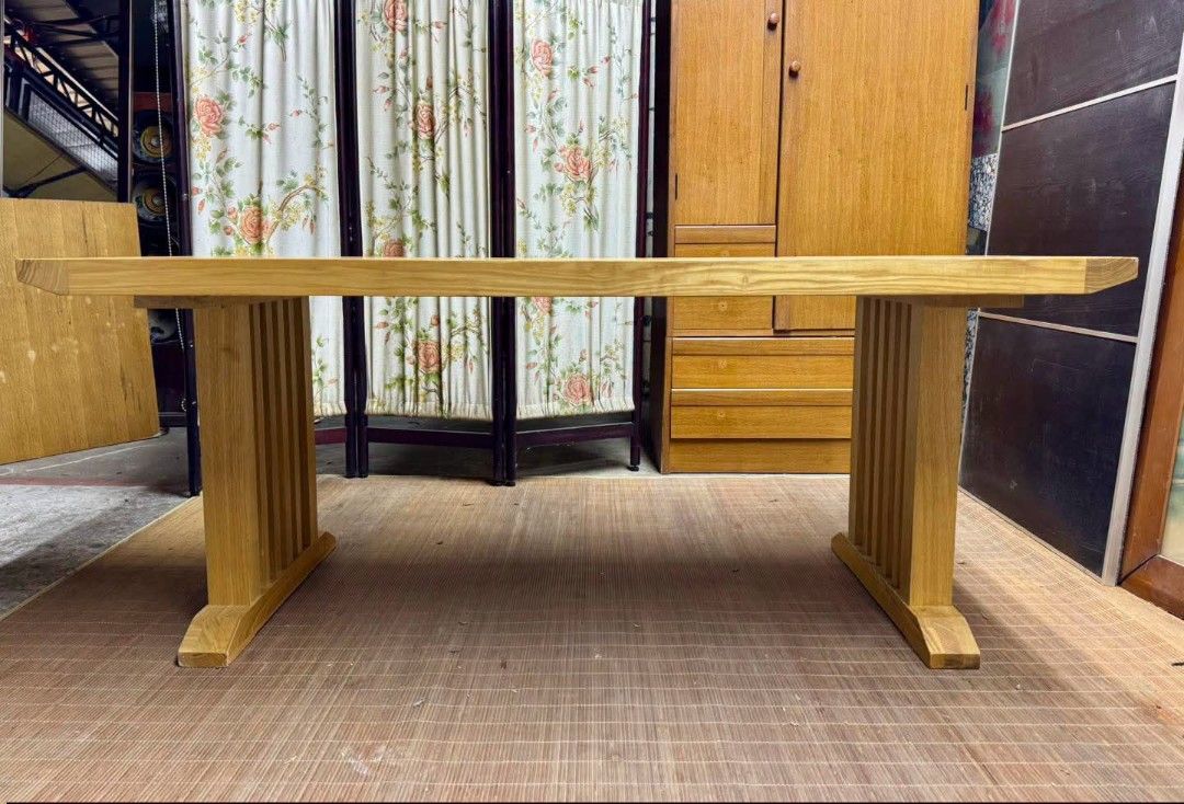 Dining Table (Category: Tables & Sets) located in Meycauayan. Submitted by marygracecasimiro (Listing ID 1454853526, Image 1). Description: Solid Heavy Wood 6-Seater Dining Table 59”L x 36”W x 26”H Php 12,500💚💚.