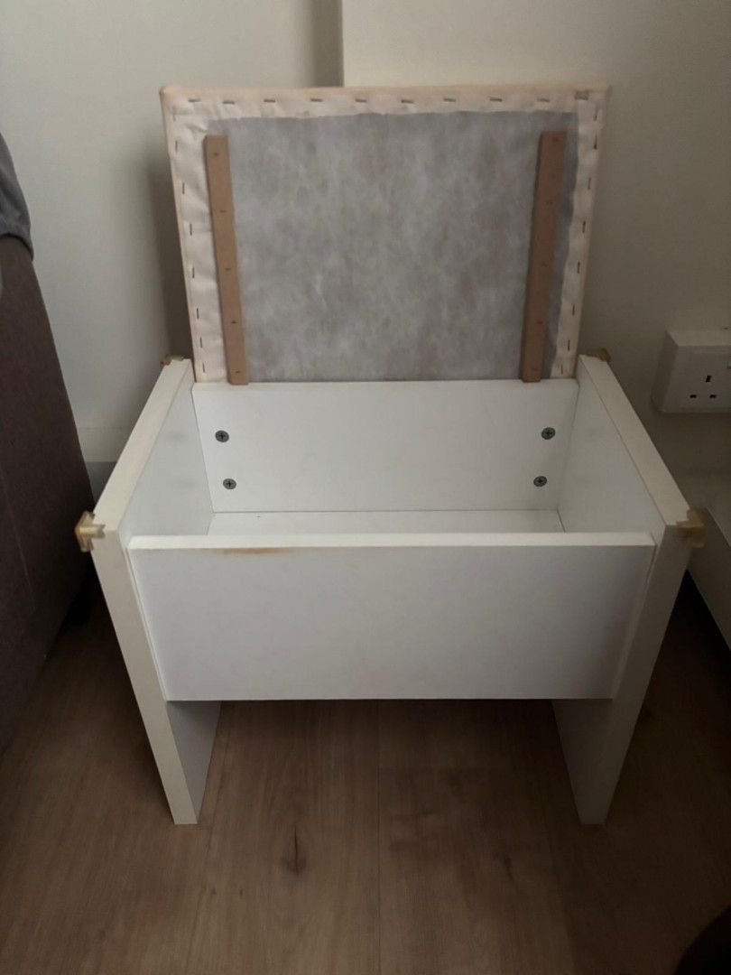 Dressing Table set (Category: Storage Boxes & Baskets) located in Singapore. Submitted by lovegreatdeals (Listing ID 1454824321, Image 2). Description: White dresser set with seat..