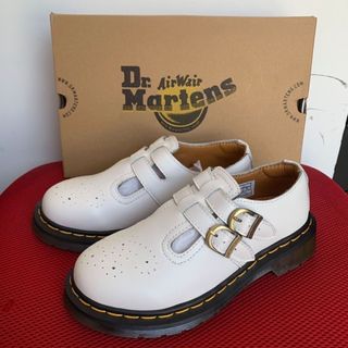 （分類：）位於 。 由 shoeweeks 提交（商品編號 1454842722，圖片 1）。簡介： 。