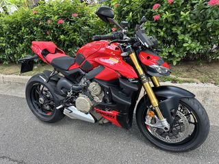 (Category: ) located in . Submitted by idealmotoringauto (Listing ID 1454900884, Image 1). Description: .