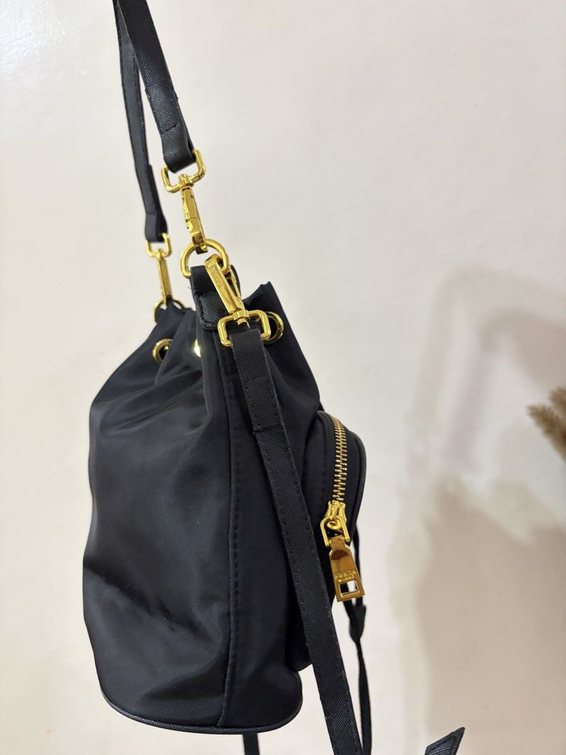 Duet Re-Nylon Bucket Bag (Category: Purses & Pouches) located in Balanga. Submitted by neri_declutters (Listing ID 1454857118, Image 2). Description: Like New condition 680 📍Location: Balanga Bataan 🏍️Delivery Options: J&T, and LBC 💵Mode of Payment: Gcash, Bank Transfer (Payment First Basis) ❌No cancellation of order/s #PrelovedBags #PrelovedBag #PrelovedPH #PrelovedBagsPH #BrandedPreloved ThriftFinds UkayFinds UkayPH SecondHandStyle Note: Kin