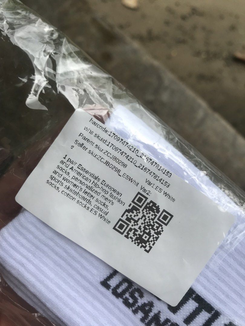 Essentials Los Angeles White Socks (Category: Socks) located in Manila. Submitted by deguertoje73072 (Listing ID 1454810638, Image 3). Description: - Essentials Los Angeles white socks - Crew length - Comfortable for everyday wear - Perfect for sports or casual outfits - Get a pair today!.