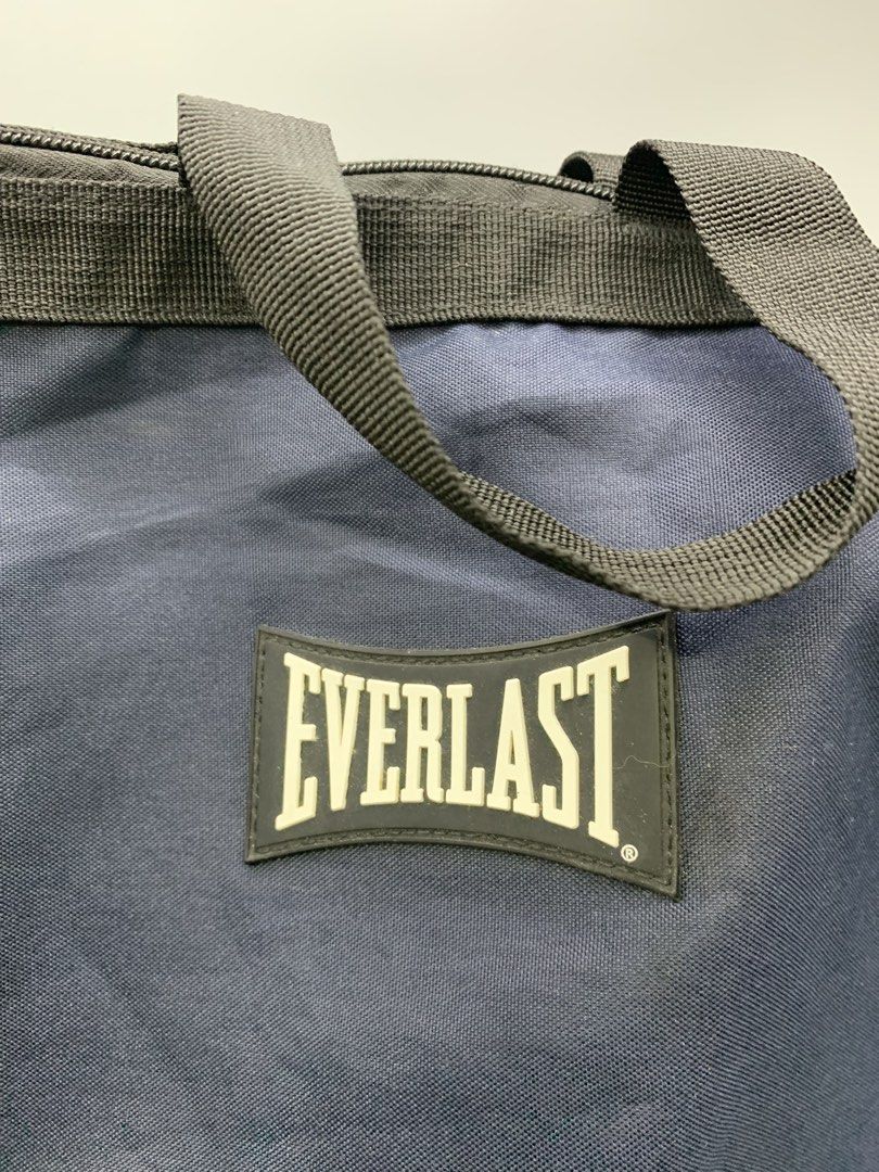 EVERLAST HOLDALL BACKPACK (Category: Backpacks) located in Bulacan. Submitted by ridersthrift_ph (Listing ID 1454879476, Image 2). Description: In Great Condition - Actual size (cm) Machi 13 Height 44 Width 36 Authentic No Flaws Gcash Payment Bulacan 📍.