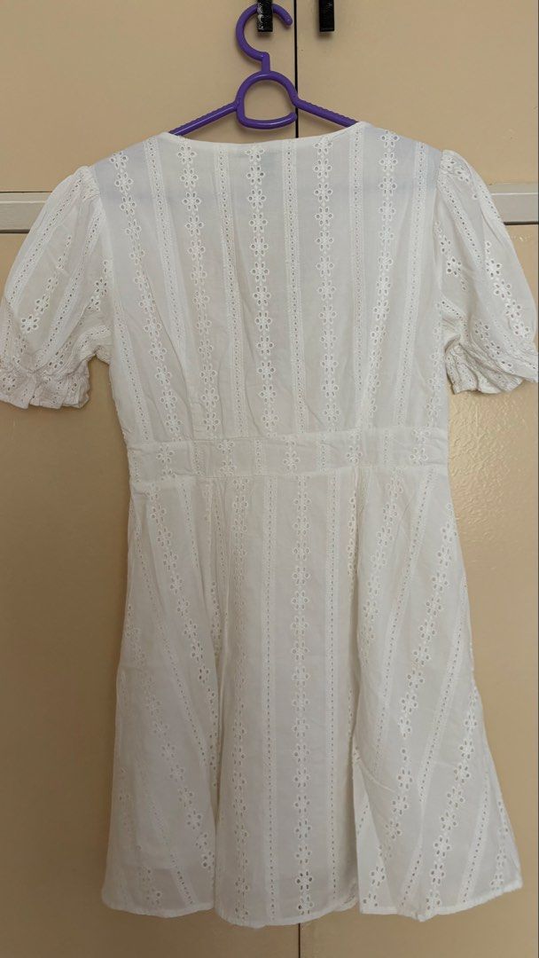 F21 dress (Category: Dresses) located in Cavite. Submitted by matchay_ph (Listing ID 1454789528, Image 2). Description: Very well-loved.