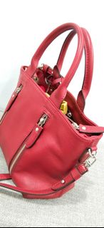 (Category: ) located in . Submitted by pre_loved_items_.moon (Listing ID 1454816144, Image 1). Description: .