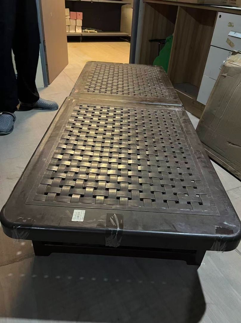 Nikko Foldable bed (warehouse sale) (Category: Bed Frames & Mattresses) located in Paranaque City. Submitted by pilipinashop (Listing ID 1454847830, Image 3). Description: brand new sale srp: 2,618 Note: Sf thru lalamove c/o buyer Few stocks left, paunahan na lang po .