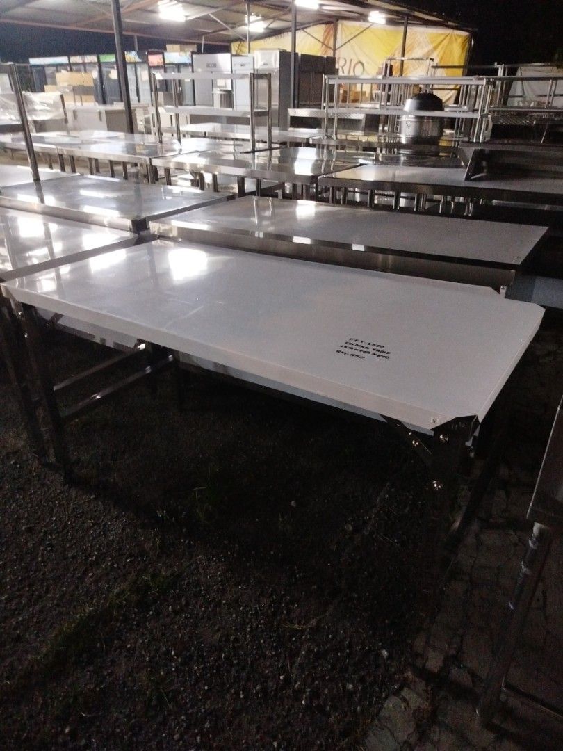 FOLDING TABLE (Category: Other Kitchen Appliances) located in Kuala Lumpur. Submitted by mksitaram894168 (Listing ID 1454882285, Image 1). Description: 1500x700x800mmh Malaysia fabricare Equipment good quality warehouse is in seremban walk in are welcome.