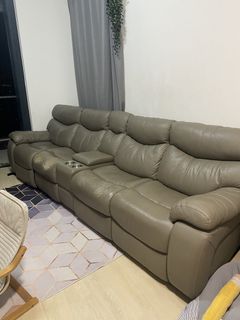 (Category: ) located in . Submitted by miniminime.sg (Listing ID 1454885038, Image 1). Description: .