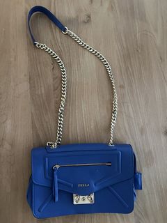 (Category: ) located in . Submitted by sissifurla (Listing ID 1454869418, Image 1). Description: .