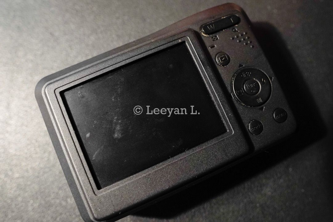 GE C1233 Digital Camera 12.1 Megapixel (Category: Cameras) located in Manila. Submitted by karrotzima96455 (Listing ID 1454879256, Image 3). Description: - GE Digital Camera - 12.1 Megapixel resolution - 3x Optical Zoom lens - Sleek silver body - Powers on and screen displays correctly - Back buttons appear functional - Ideal for casual, quick photography Minor issue: scratches & flash not working.