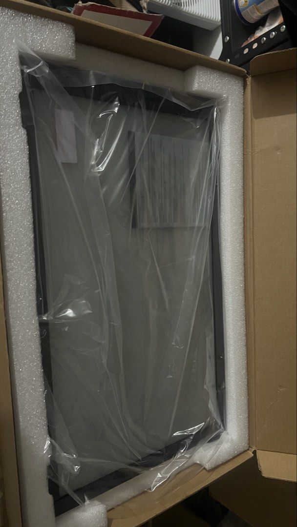 glass panel for a3 m atx (Category: Computer Parts) located in Quezon City. Submitted by johnmdv (Listing ID 1454782983, Image 2). Description: left side.