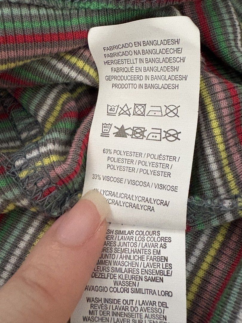 Green Striped Top (Category: Shirts) located in Singapore. Submitted by dooly (Listing ID 1454876216, Image 3). Description: -Brand new with tag -Selling as it doesn’t fit me .