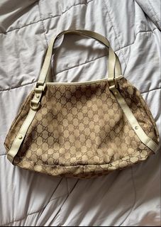 (Category: ) located in . Submitted by luxbag88 (Listing ID 1454784149, Image 1). Description: .