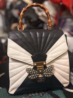 (Category: ) located in . Submitted by thrifted_outlet (Listing ID 1454908133, Image 1). Description: .