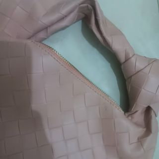 (Kategori: ) berada di . Dikirim oleh acaa00_ (ID iklan 1454886418, Gambar 1). Deskripsi: .