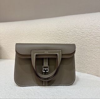 （分類：）位於 。 由 cchermesluxury 提交（商品編號 1454871053，圖片 1）。簡介： 。