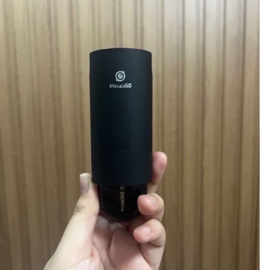 Insta360 ONE 4k UHD (Category: Video Cameras) located in Cainta. Submitted by chainm (Listing ID 1454807444, Image 3). Description: Camera and case only! LP Listed No lowballers❗️.