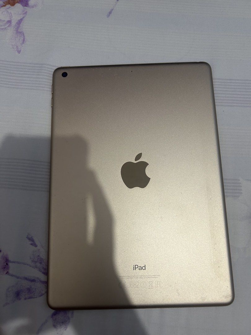 IPAD 5TH GENERATION (Category: iPad) located in Manila. Submitted by bihooncart (Listing ID 1454830482, Image 1). Description: 32 gb No scratches Can send more pics 5000 for payo sdd/j&t rfs: need funds for school.