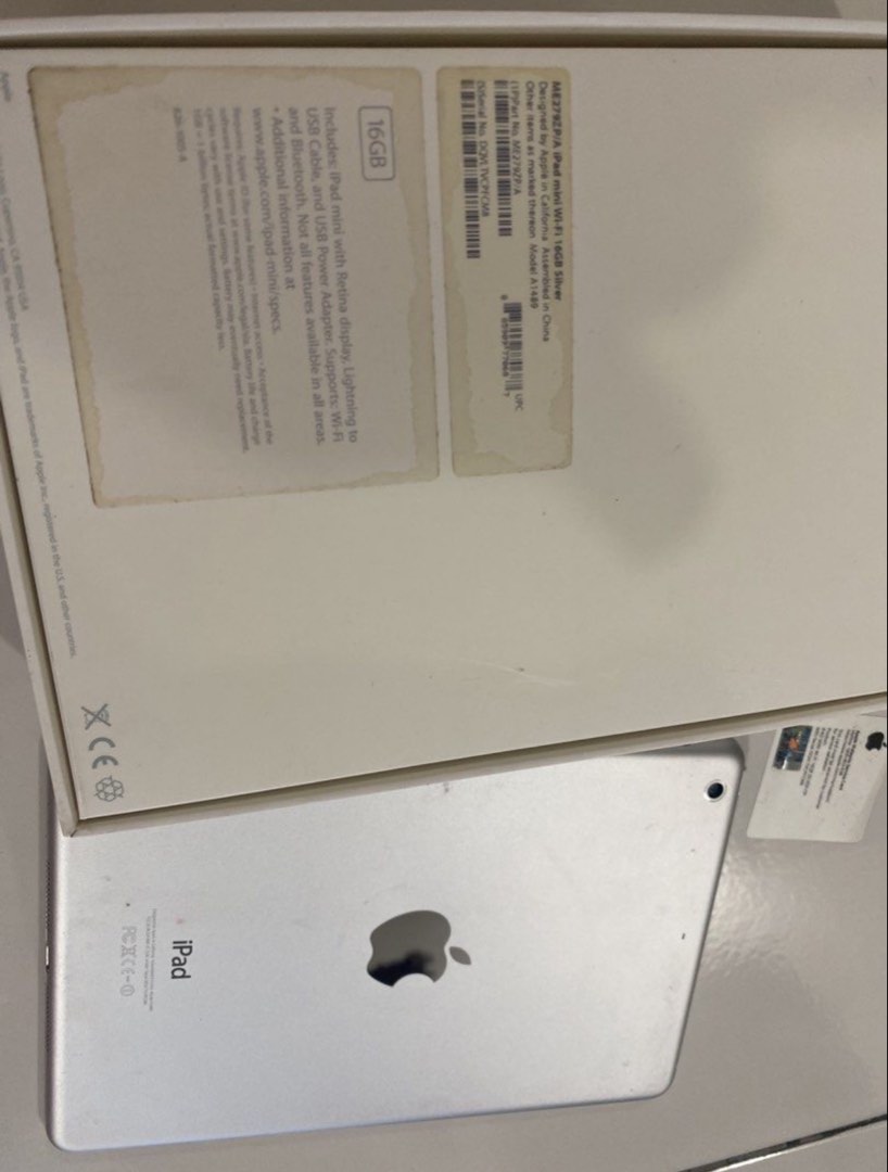 iPad mini 2 (Category: iPad) located in Subang Jaya. Submitted by fadhlithaqif (Listing ID 1454769646, Image 2). Description: prefer for kids use, free earpod. can nego.