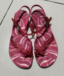 (Category: ) located in . Submitted by wearchiangmai__ (Listing ID 1454908674, Image 1). Description: .