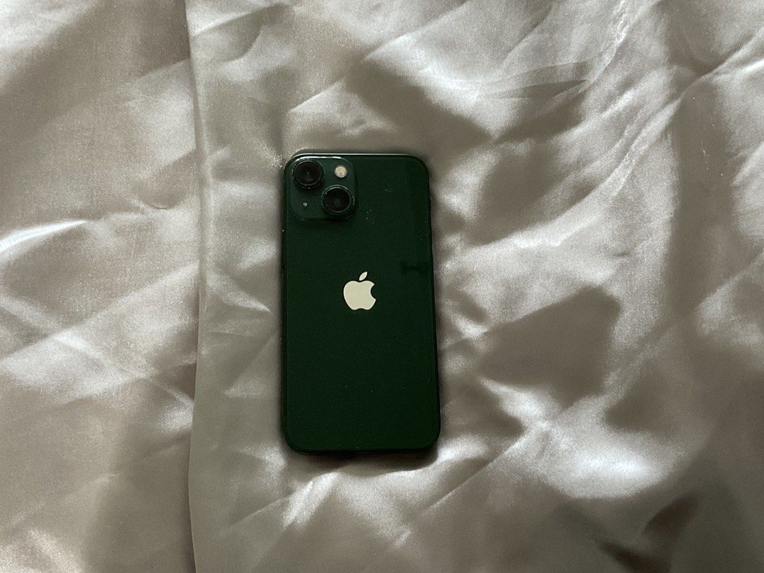 iPhone 13 Mini in Dark Green (Category: iPhone 13 Series) located in Cavite. Submitted by p4ndesal (Listing ID 1454840638, Image 1). Description: RFS: upgrade 72% Battery Health Use any sim card No hidden issues and history repair Pristine condition!!!.