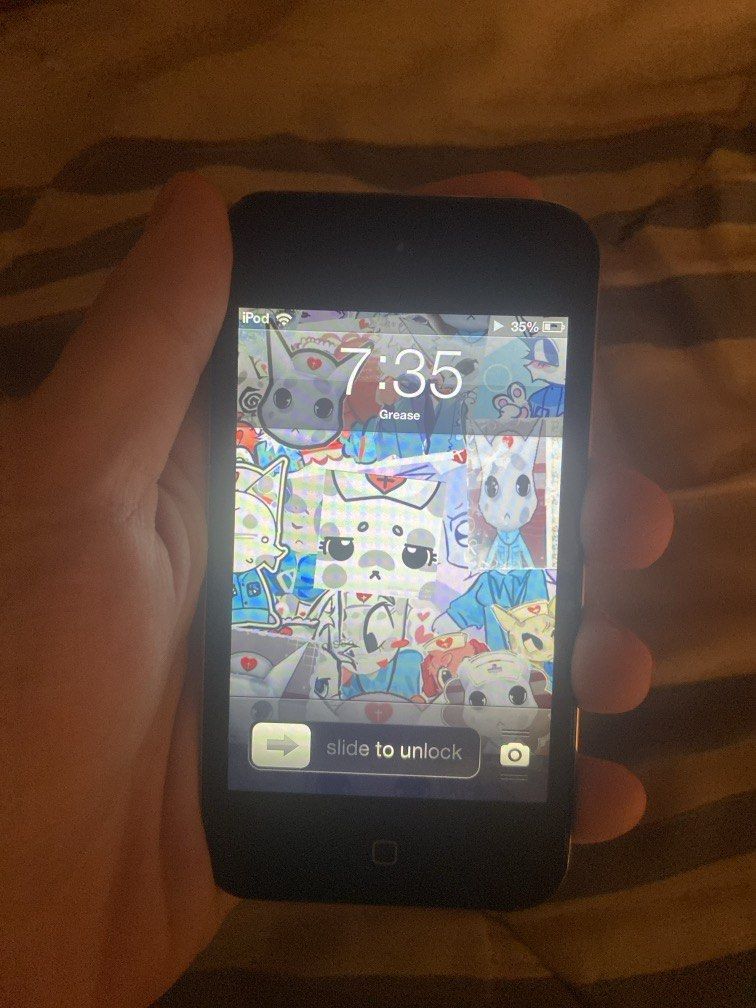 iPod touch 4th gen (8GB) (Category: Others) located in Manila. Submitted by clintjosep37356 (Listing ID 1454875714, Image 1). Description: Ask me any issue Within Metro Manila Bawal Reset.