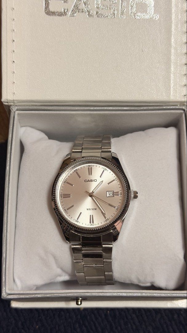jam casio (Category: Watches) located in Kota Bharu. Submitted by aimanyunus9009 (Listing ID 1454894732, Image 1). Description: jam casio Copy 1:1 Cod area kota bharu Pm : 01119807035.