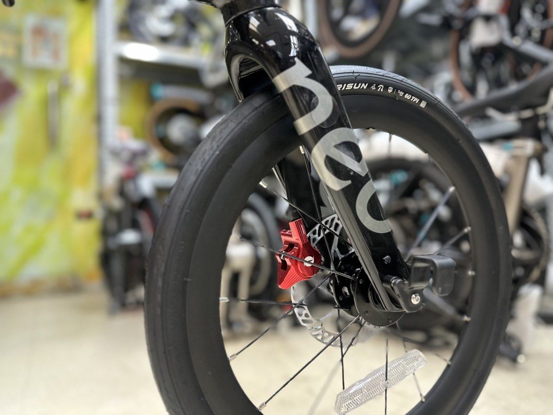 Java Neo | Java J air | Java Neo 3 parts | 16 inch (Category: Parts & Accessories) located in Singapore. Submitted by merosg (Listing ID 1454938695, Image 1). Description: Original wheelset front + back (With Disc rotor) Original Crankset (50T) with Bottom Bracket Original seat Never use before, dekit from new bike. Take all for $50 (great for upgrading to wireless 12 speed! Clearing asap. Good to have a set, (for bike travel/emergency set.).