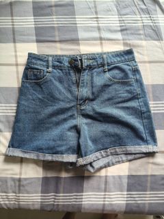 (Category: ) located in . Submitted by starbunii (Listing ID 1454805862, Image 1). Description: .